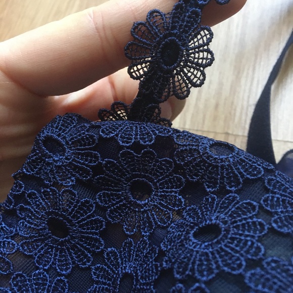 NWT Christies Lingerie Soft Triangle Bra - Picture 3 of 4